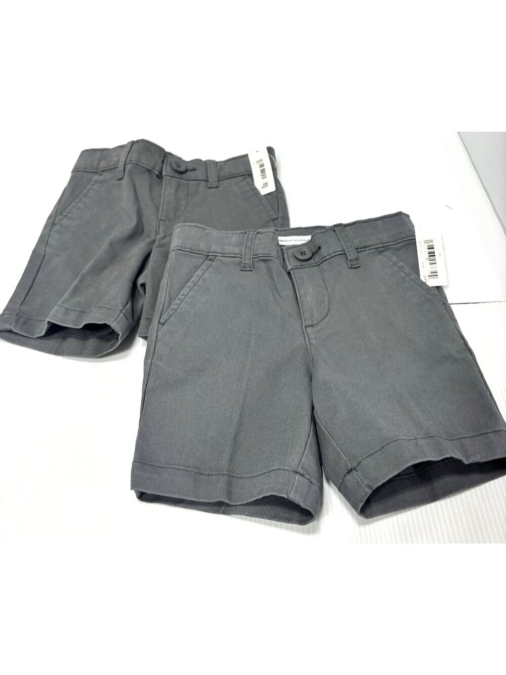 Boys Chino Shorts 2-Pack Gray Twill Size 2T Toddler Amazon Essentials New